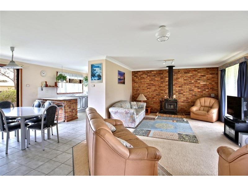 13 The Triangle, Culburra Beach NSW 2540