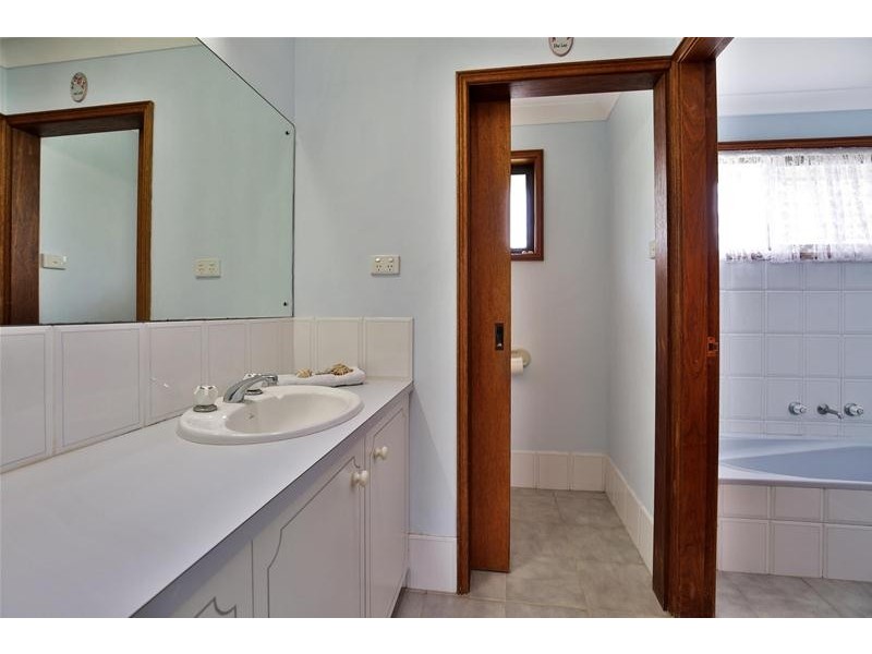 13 The Triangle, Culburra Beach NSW 2540