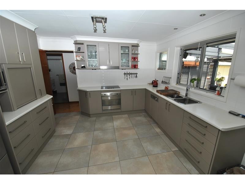 15 Brighton Parade, Culburra Beach NSW 2540