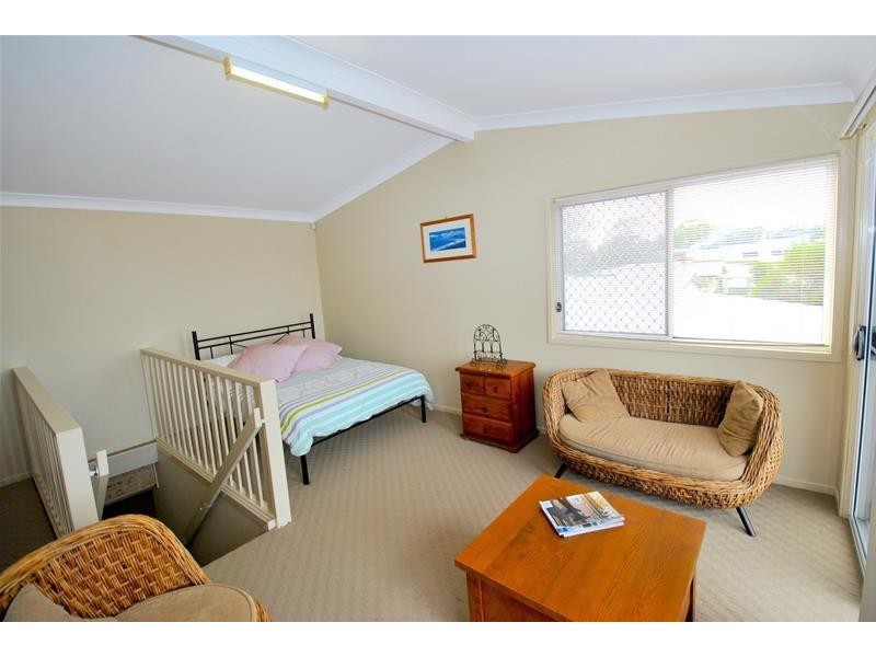 10 Quay Road, Callala Beach NSW 2540