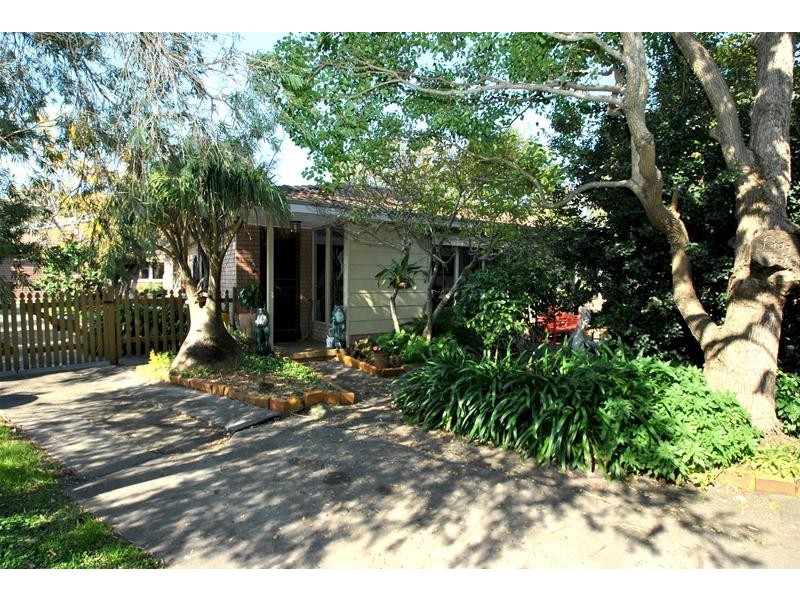 40 Orient Avenue, Orient Point NSW 2540