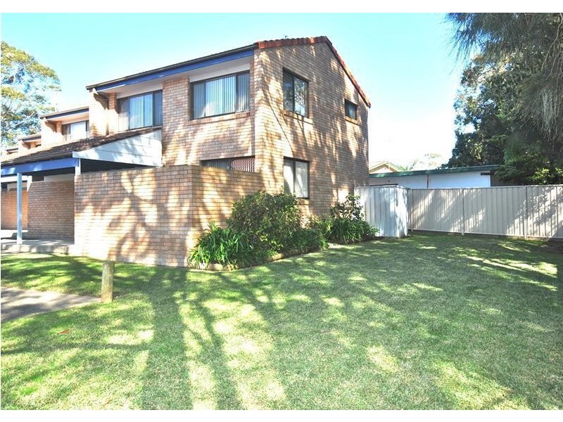 4/9 The Lake Circuit, Culburra Beach NSW 2540