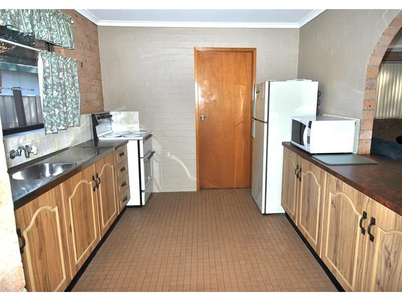 4/9 The Lake Circuit, Culburra Beach NSW 2540