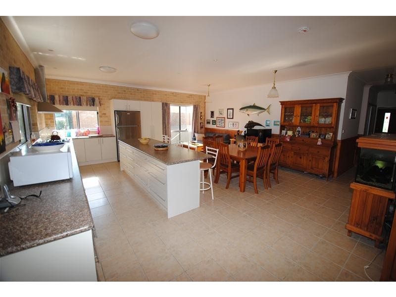 143 Prince Edward Avenue, Culburra Beach NSW 2540