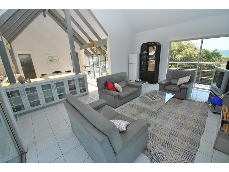 76 Eastbourne Avenue, Culburra Beach NSW 2540