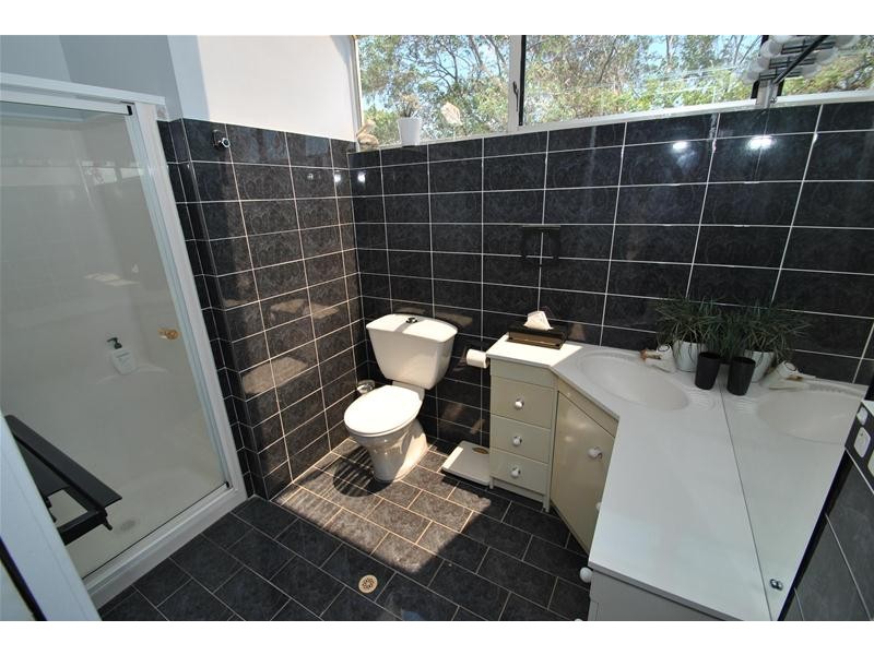 76 Eastbourne Avenue, Culburra Beach NSW 2540