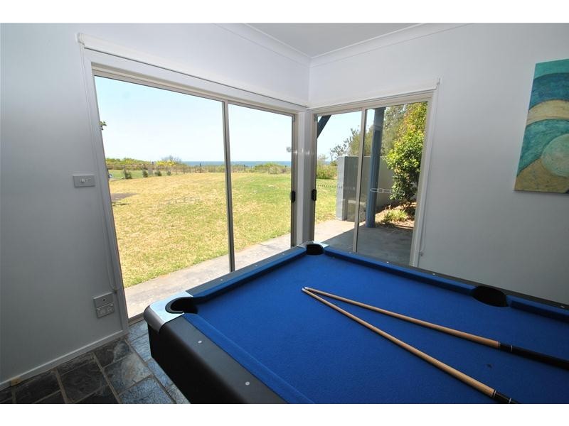 76 Eastbourne Avenue, Culburra Beach NSW 2540