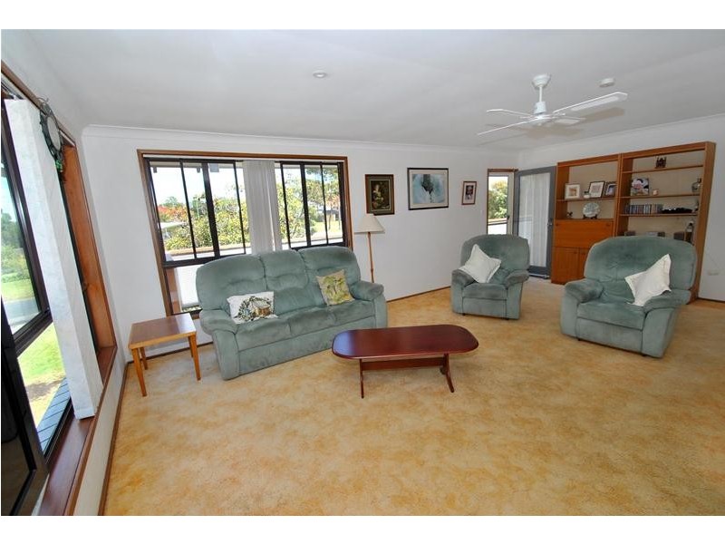 141  The Lake Circuit, Culburra Beach NSW 2540