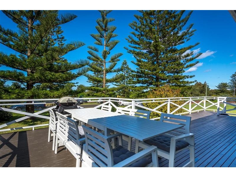 198 The Lake Circuit, Culburra Beach NSW 2540