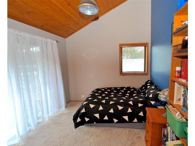 69 Roskell Road, Callala Beach NSW 2540