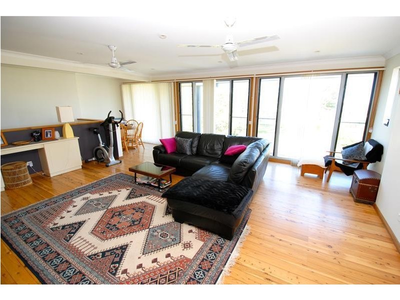 176 Marina Lane, Culburra Beach NSW 2540