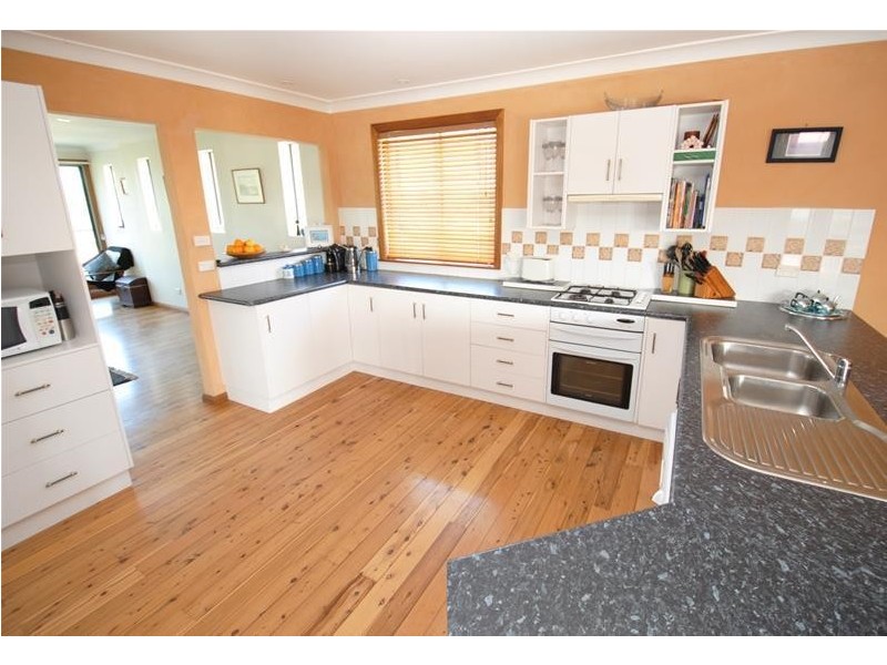 176 Marina Lane, Culburra Beach NSW 2540