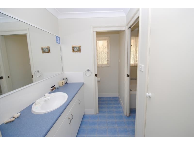 38 Hollingsworth Crescent, Callala Bay NSW 2540