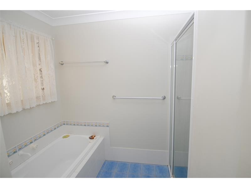 38 Hollingsworth Crescent, Callala Bay NSW 2540