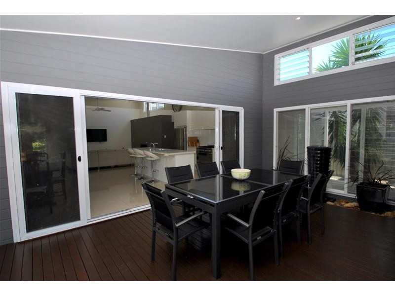 10 Oakwood Copse, Callala Beach NSW 2540