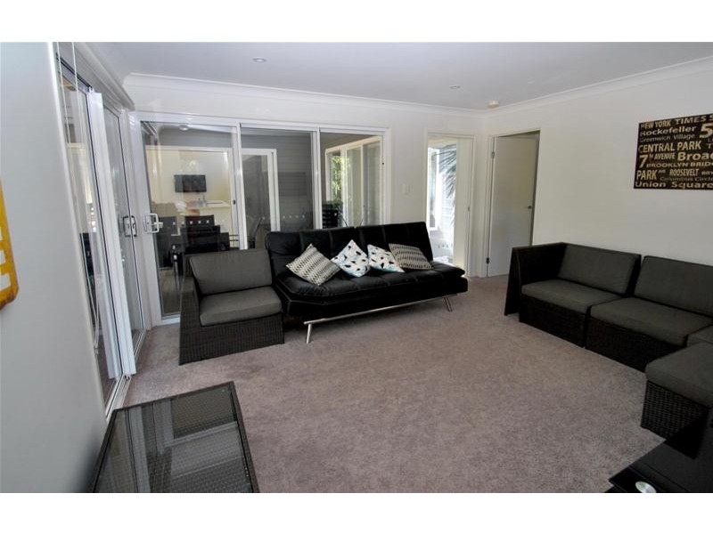 10 Oakwood Copse, Callala Beach NSW 2540