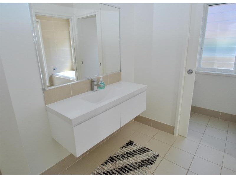 10 Oakwood Copse, Callala Beach NSW 2540