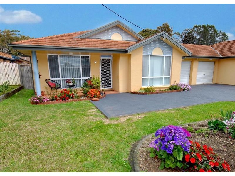 1/180 Prince Edward Avenue, Culburra Beach NSW 2540