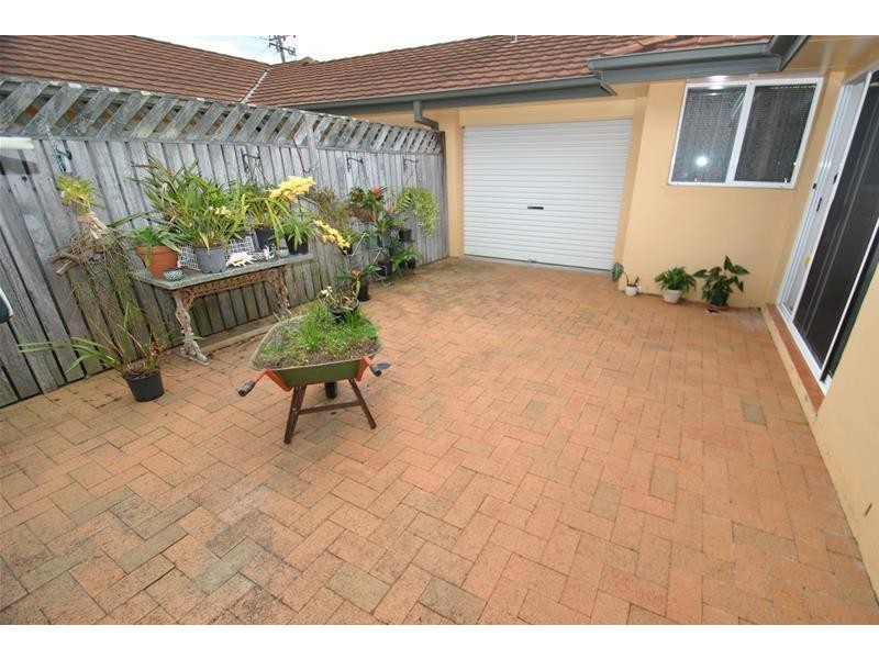 1/180 Prince Edward Avenue, Culburra Beach NSW 2540