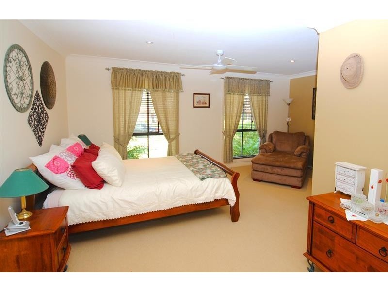 2 Torrens Close, Callala Bay NSW 2540