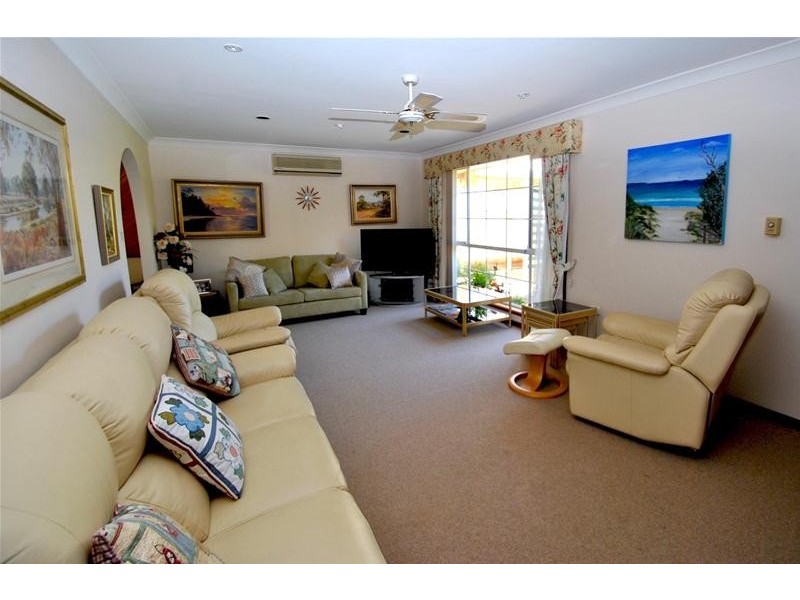 114 Queen Mary Street, Callala Beach NSW 2540