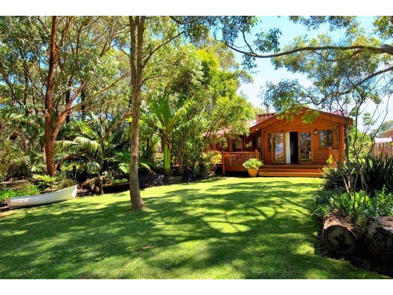 10 Callala Street, Callala Bay NSW 2540