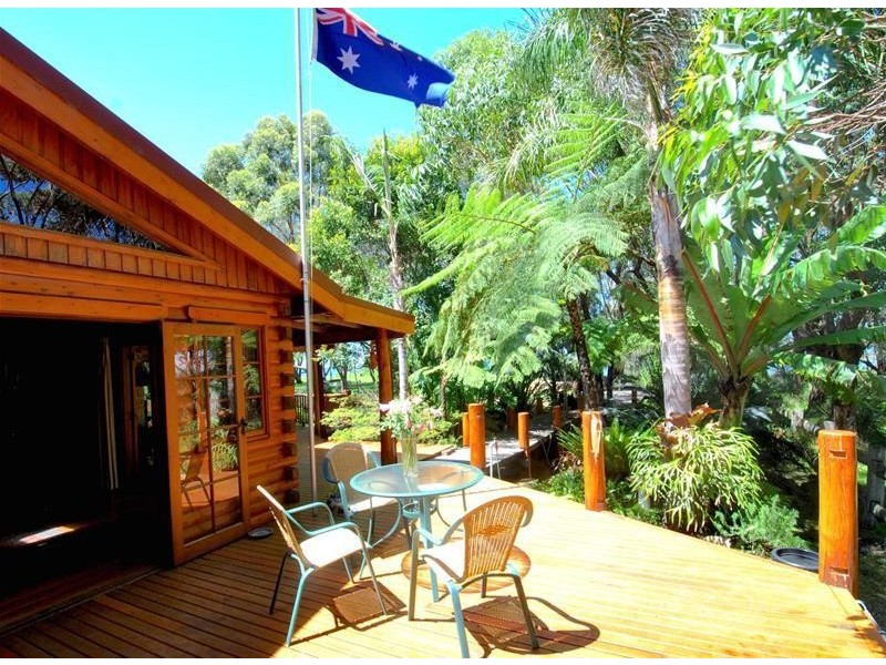 10 Callala Street, Callala Bay NSW 2540