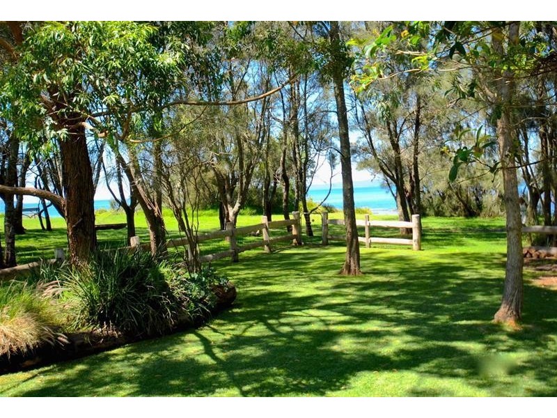 10 Callala Street, Callala Bay NSW 2540