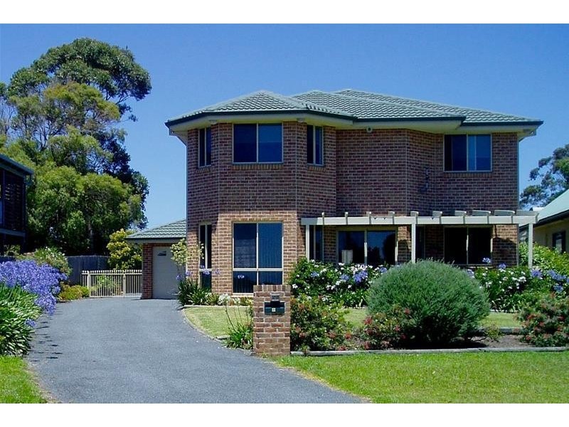 42 Orama Crescent, Orient Point NSW 2540