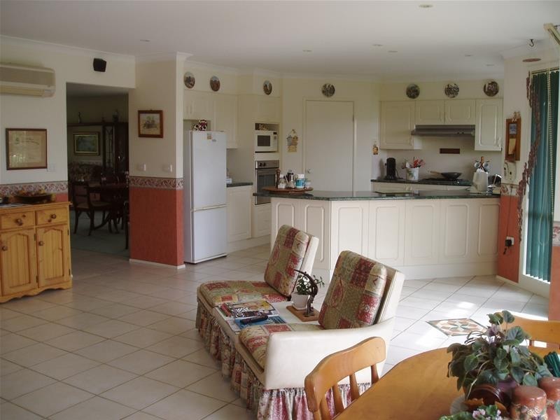 42 Orama Crescent, Orient Point NSW 2540