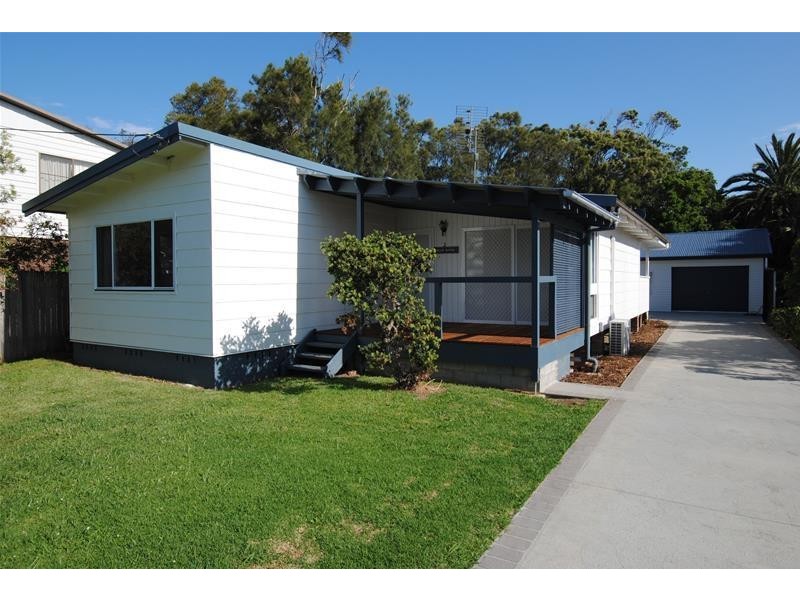2 The Strand, Culburra Beach NSW 2540