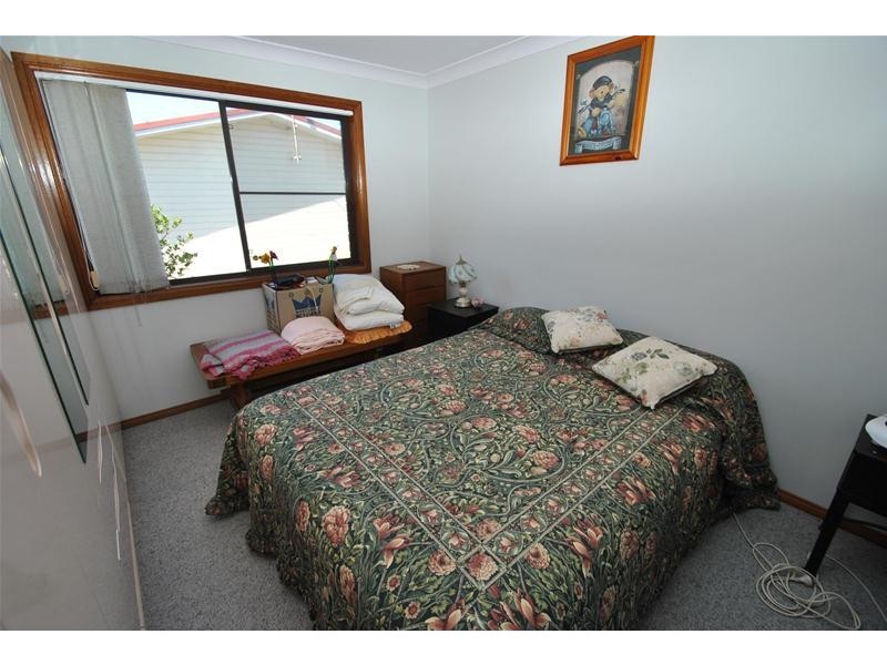 14 Orient Avenue, Orient Point NSW 2540