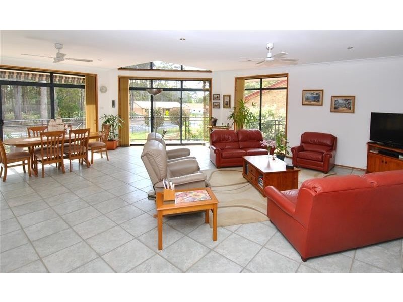 27 Callala Bay Road, Callala Bay NSW 2540