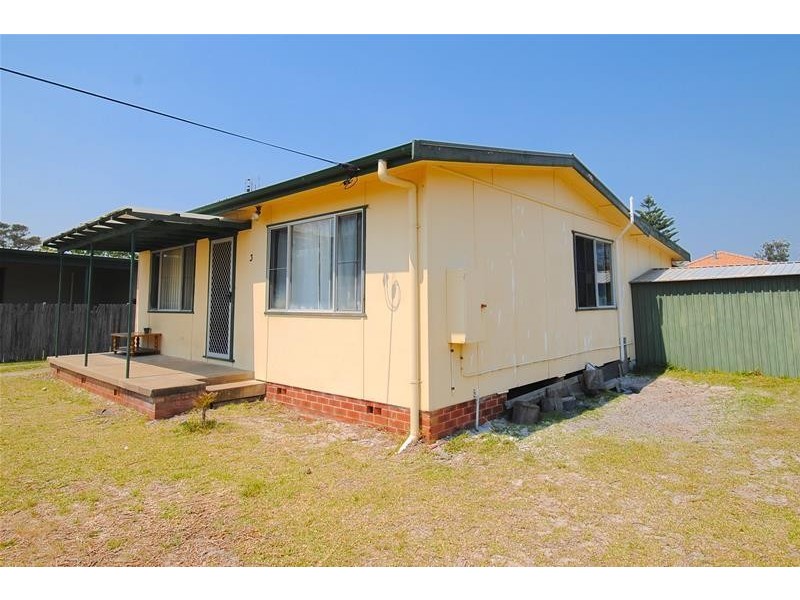 3 Watts Road, Callala Beach NSW 2540