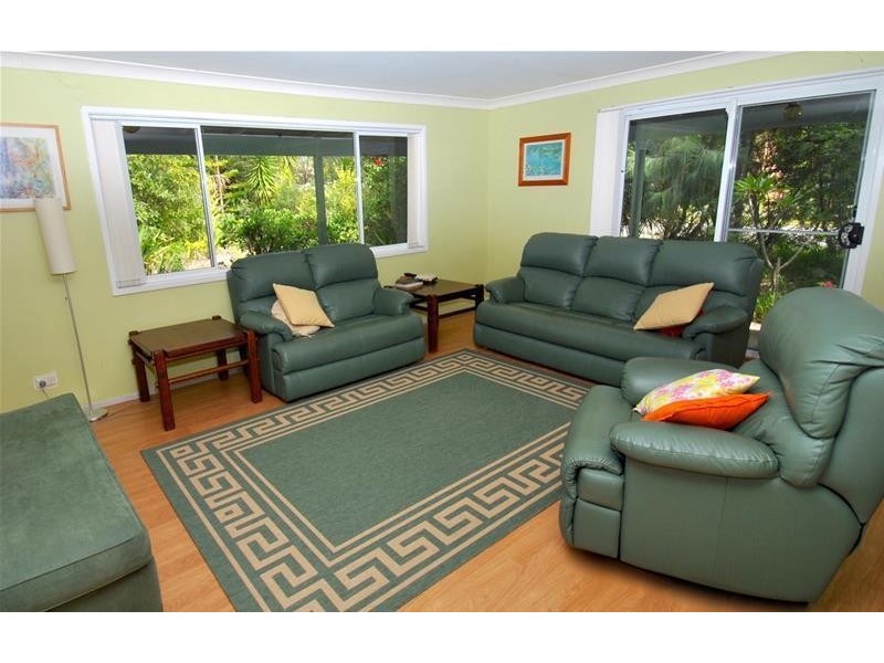 12 Sir Henry Crescent, Callala Beach NSW 2540