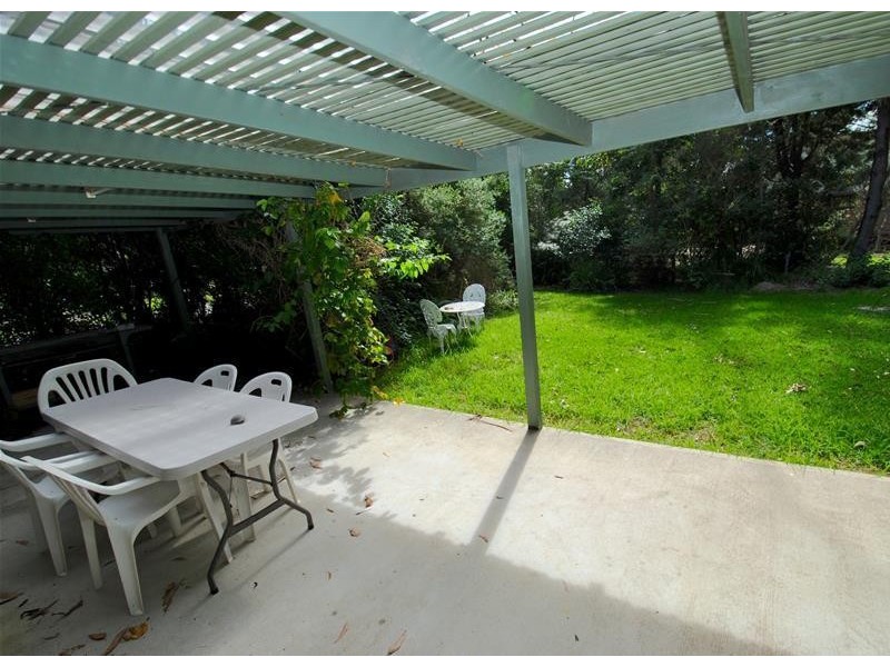 12 Sir Henry Crescent, Callala Beach NSW 2540