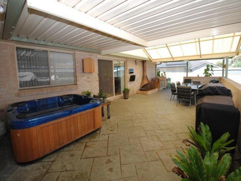 24 Carson Crescent, Callala Bay NSW 2540