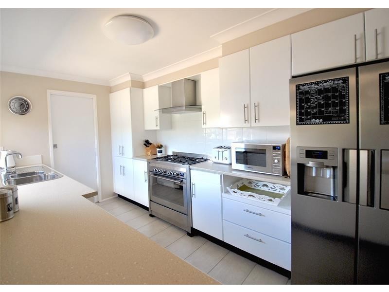 12 Tidy Close, Callala Bay NSW 2540