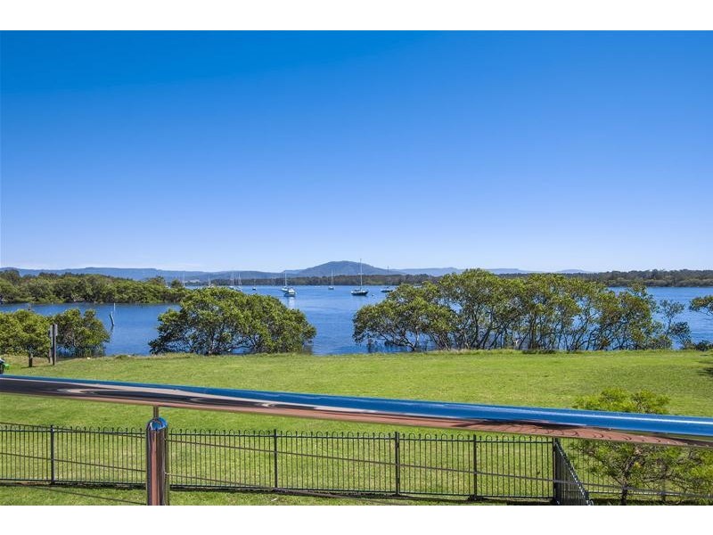 2A Church Street, Greenwell Point NSW 2540