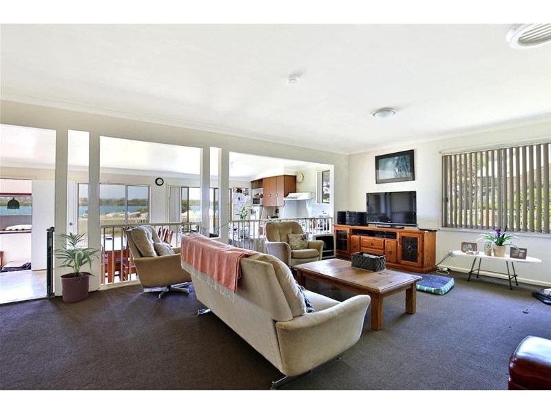 59 Adelaide Street, Greenwell Point NSW 2540