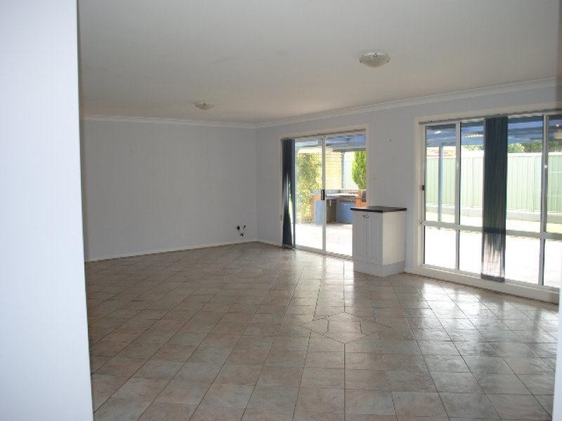 27 Gowlland Crescent, Callala Bay NSW 2540