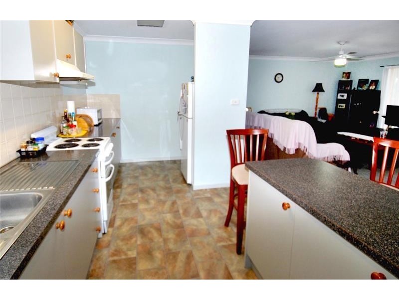 1/3 Harbour Boulevard, Bomaderry NSW 2541