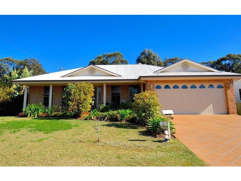 1 Stott Crescent, Callala Bay NSW 2540