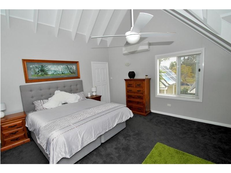 37 Hollingsworth Crescent, Callala Bay NSW 2540