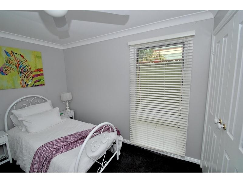 37 Hollingsworth Crescent, Callala Bay NSW 2540