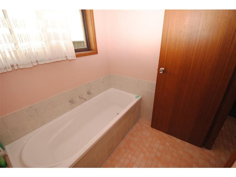 36 Queen Mary Street, Callala Beach NSW 2540