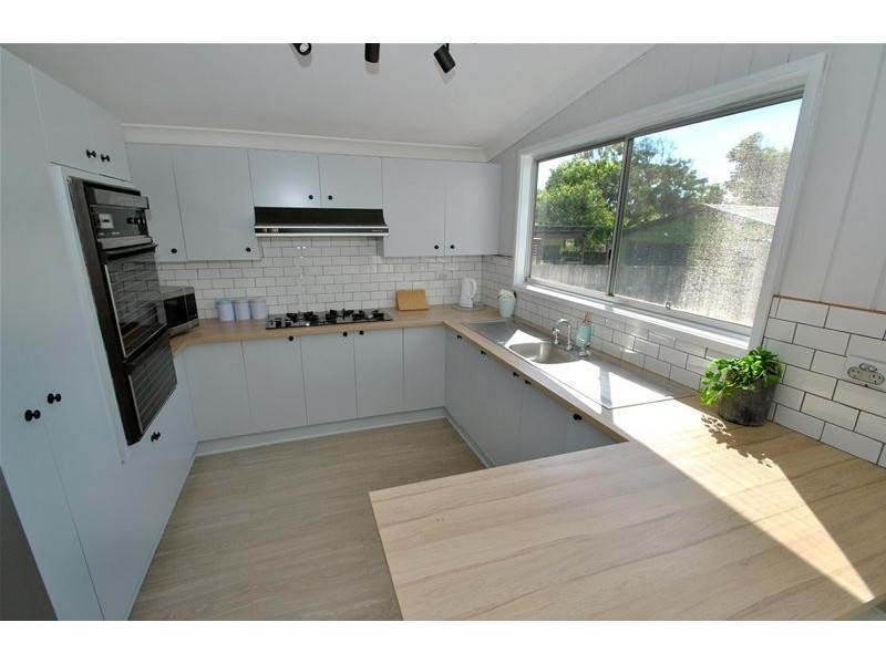 42 Carlton Crescent, Culburra Beach NSW 2540