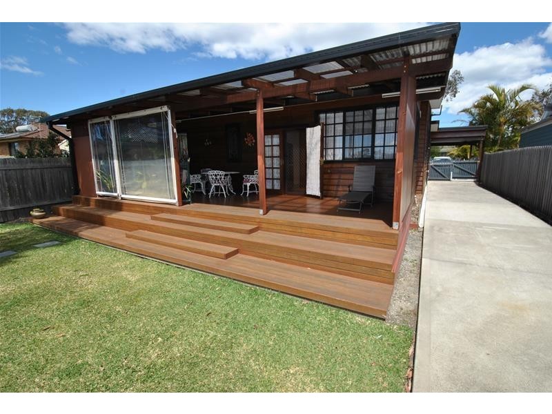 16 Carlton Crescent, Culburra Beach NSW 2540