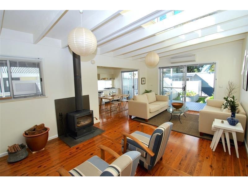 17 Watts Road, Callala Beach NSW 2540