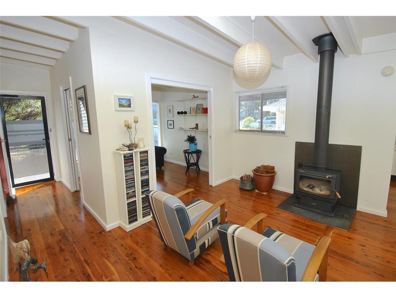 17 Watts Road, Callala Beach NSW 2540